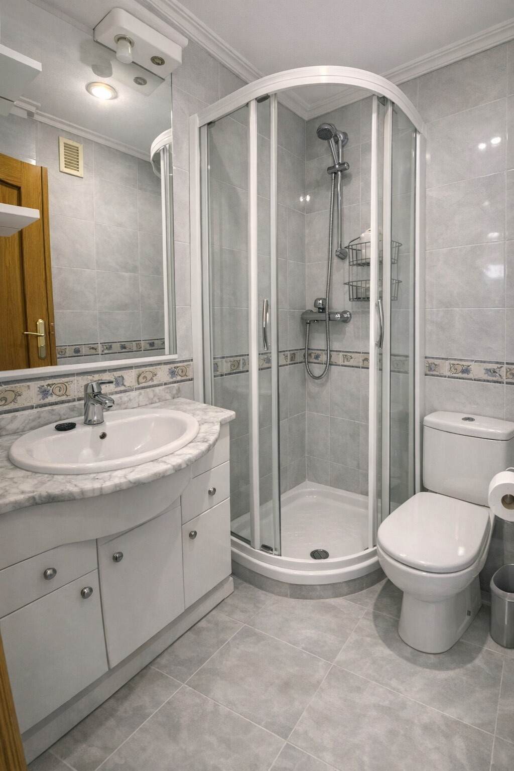 Property on Álava Street — 8