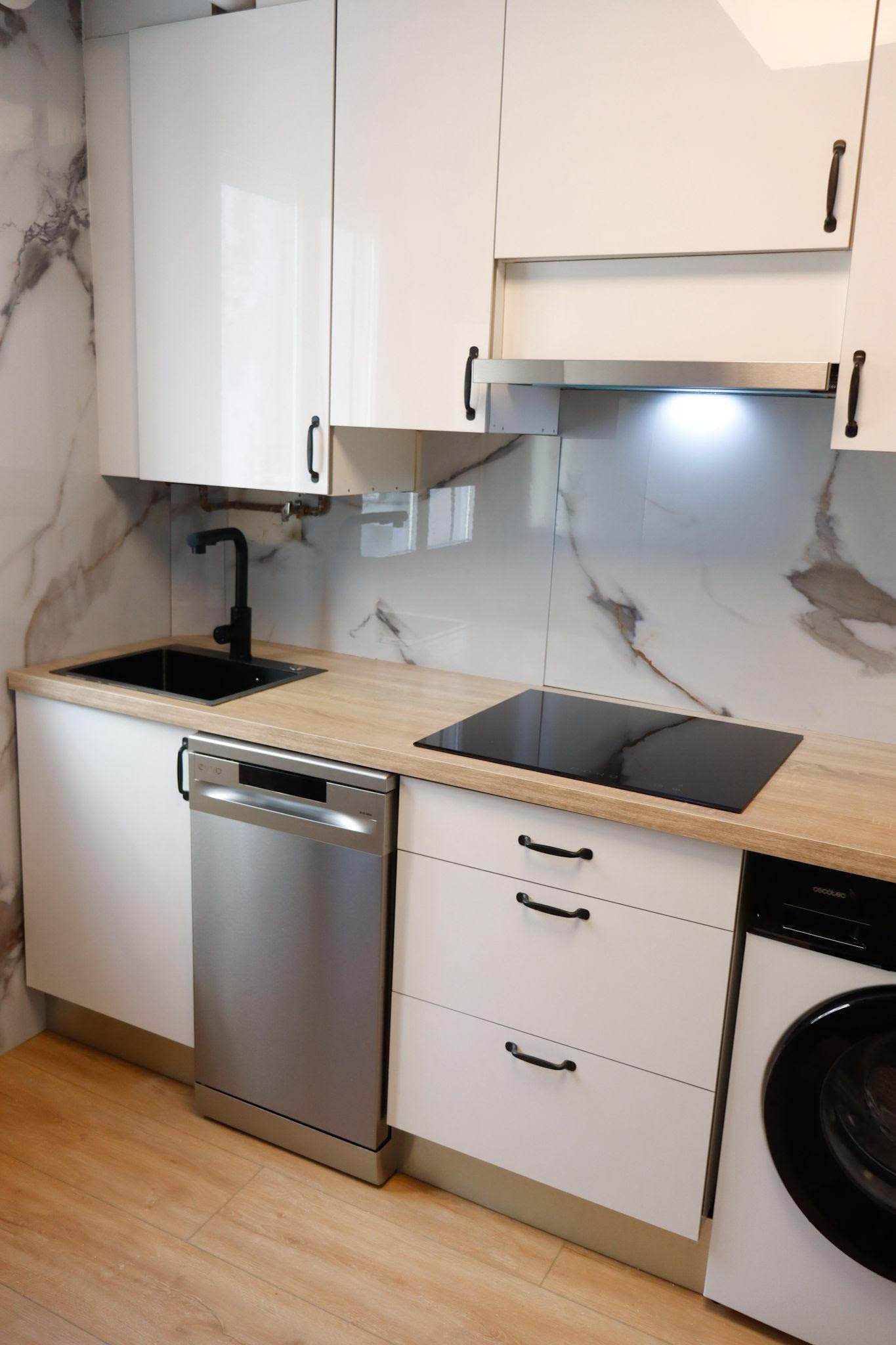 Property on Ramón y Cajal Street — 16